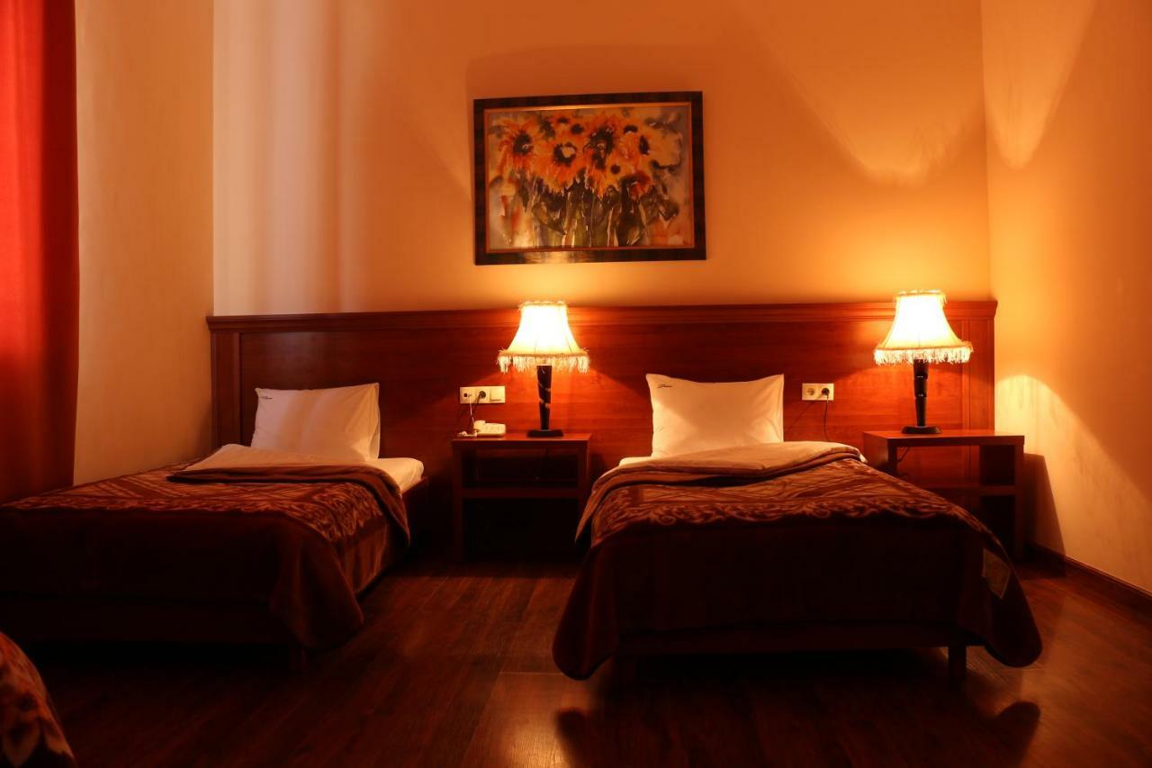 Syunik Hotel Kapan 外观 照片
